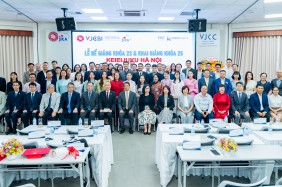 CHƯƠNG TRÌNH HỌC KINH DOANH CAO CẤP VJCC – KEIEIJUKU BẾ GIẢNG KHÓA 23 VÀ KHAI GIẢNG KHÓA 25 TẠI HÀ NỘI: TIẾP NỐI HÀNH TRÌNH PHÁT TRIỂN ĐỘI NGŨ LÃNH ĐẠO DOANH NGHIỆP VIỆT NAM